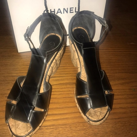 Authentic CHANEL Quilted Cork Mary Jane Wedges - Picture 4 of 8